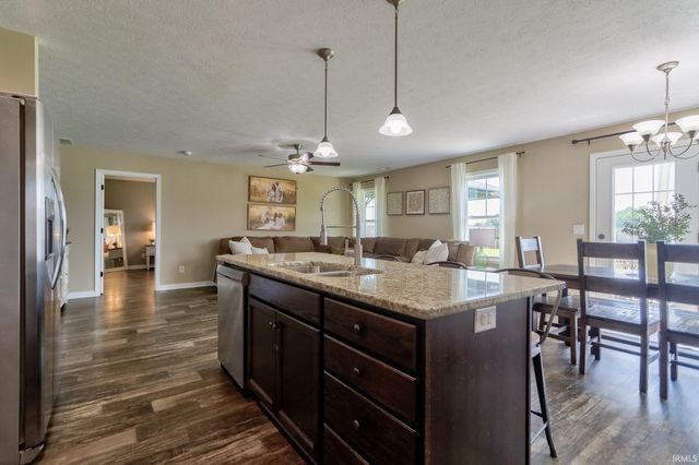 13303 Halle Drive, Evansville, IN 47725