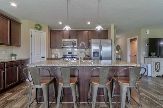 13303 Halle Drive, Evansville, IN 47725