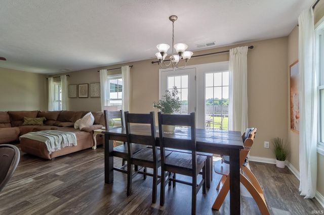 13303 Halle Drive, Evansville, IN 47725