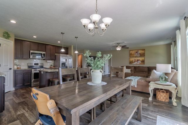 13303 Halle Drive, Evansville, IN 47725