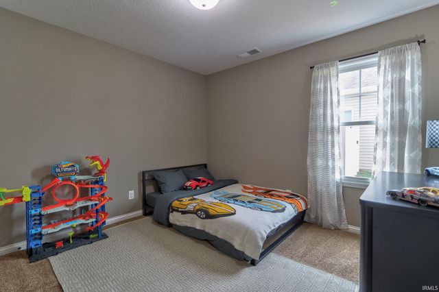 13303 Halle Drive, Evansville, IN 47725