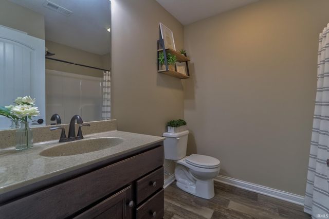 13303 Halle Drive, Evansville, IN 47725
