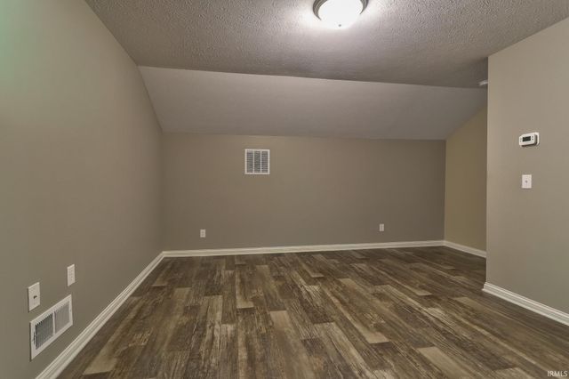 13303 Halle Drive, Evansville, IN 47725