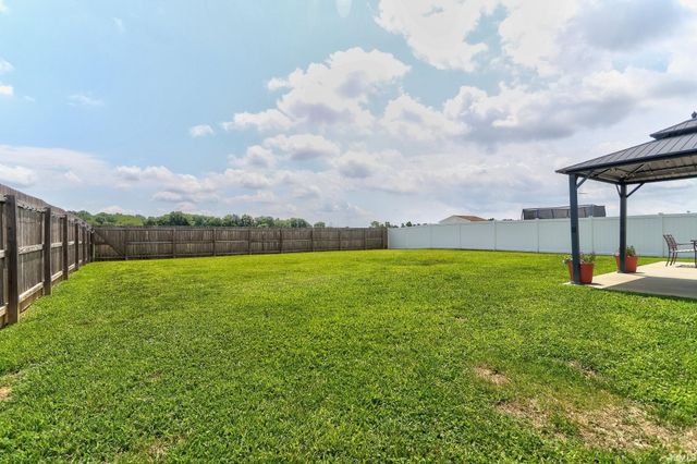 13303 Halle Drive, Evansville, IN 47725