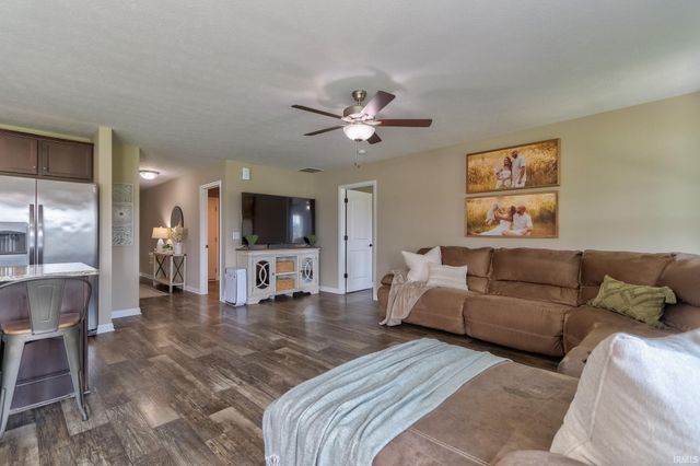 13303 Halle Drive, Evansville, IN 47725