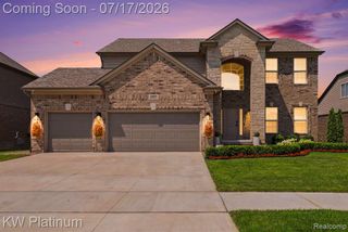 24515 Brookshire Drive, Macomb, MI 48042