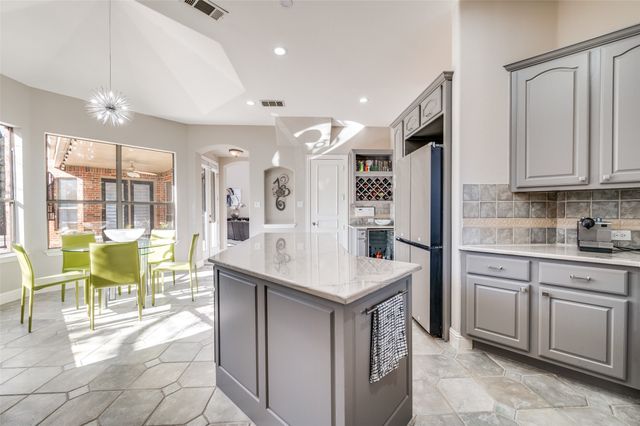 6529 Shady Point Drive, Plano, TX 75024