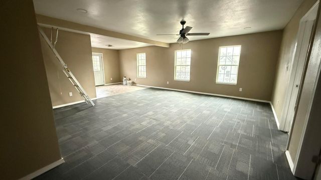 401 Hinnant Street, Sulphur Springs, TX 75482