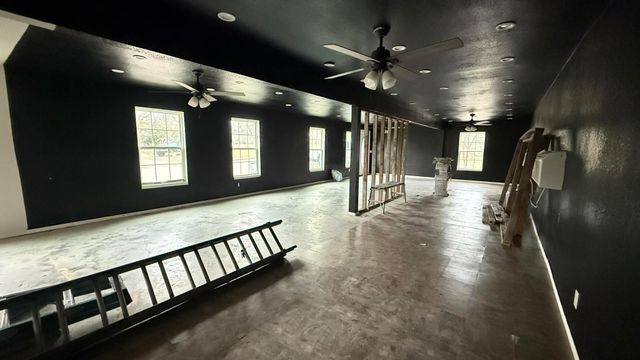 401 Hinnant Street, Sulphur Springs, TX 75482