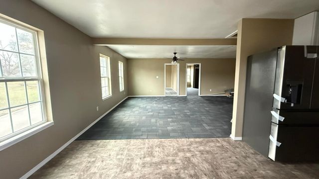 401 Hinnant Street, Sulphur Springs, TX 75482