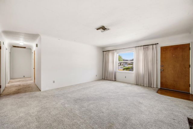 2080 McKinley Avenue, Hanford, CA 93230