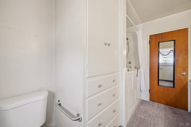 2080 McKinley Avenue, Hanford, CA 93230