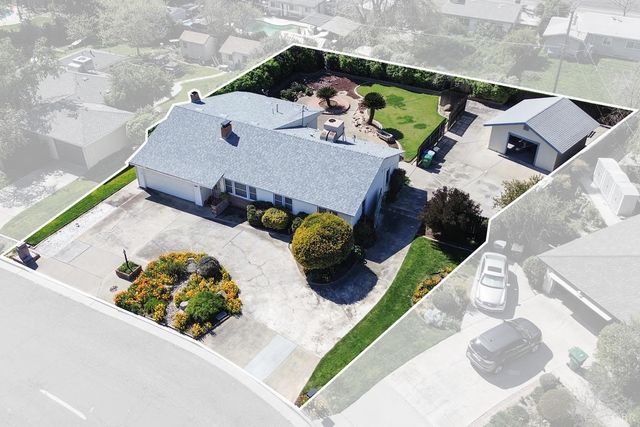 2080 McKinley Avenue, Hanford, CA 93230