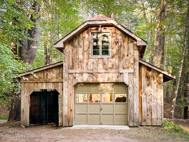 45 Rose Lane, Woodstock, NY 12409