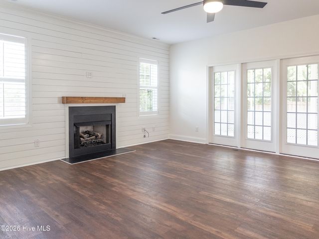 29 Farm Meadow Court, Hampstead, NC 28443