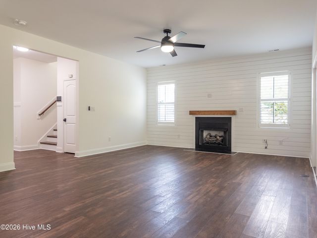 29 Farm Meadow Court, Hampstead, NC 28443