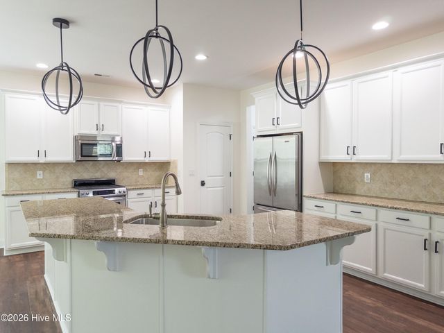 29 Farm Meadow Court, Hampstead, NC 28443