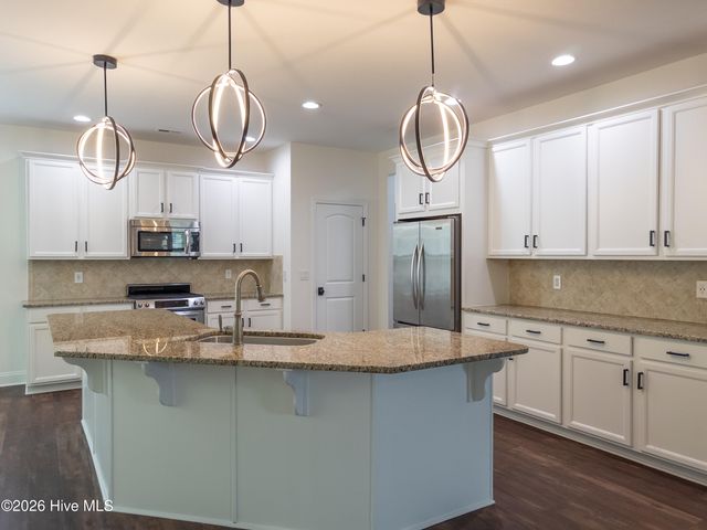 29 Farm Meadow Court, Hampstead, NC 28443