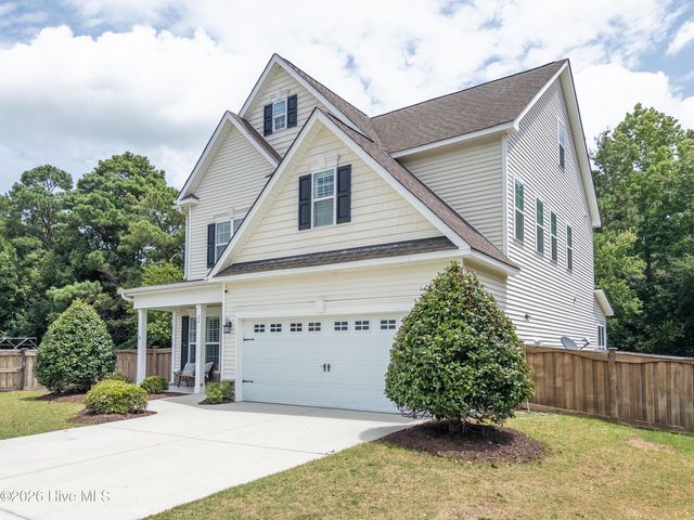 29 Farm Meadow Court, Hampstead, NC 28443