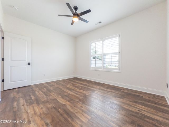 29 Farm Meadow Court, Hampstead, NC 28443