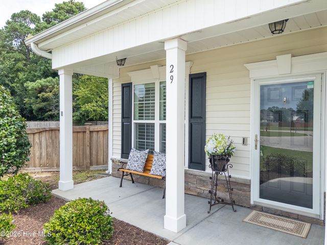 29 Farm Meadow Court, Hampstead, NC 28443