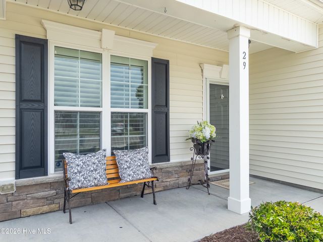 29 Farm Meadow Court, Hampstead, NC 28443
