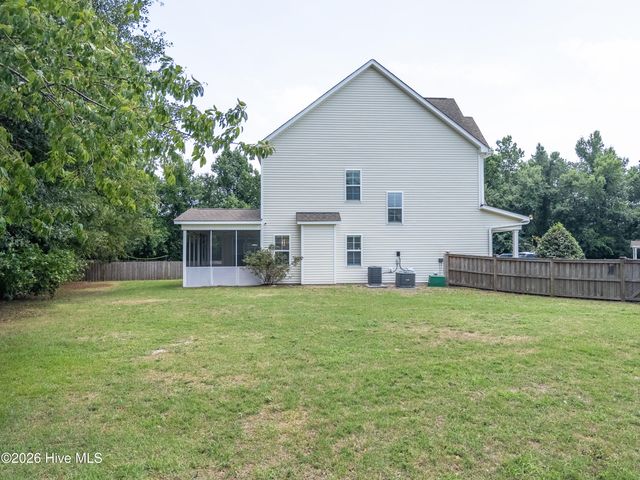 29 Farm Meadow Court, Hampstead, NC 28443