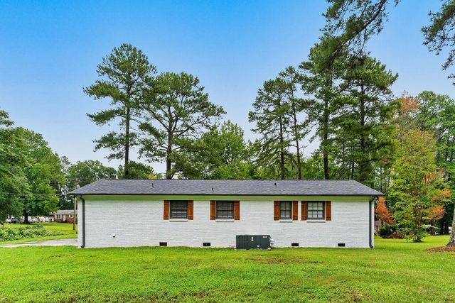 826 Webber Lake Rd, Union, SC 29379
