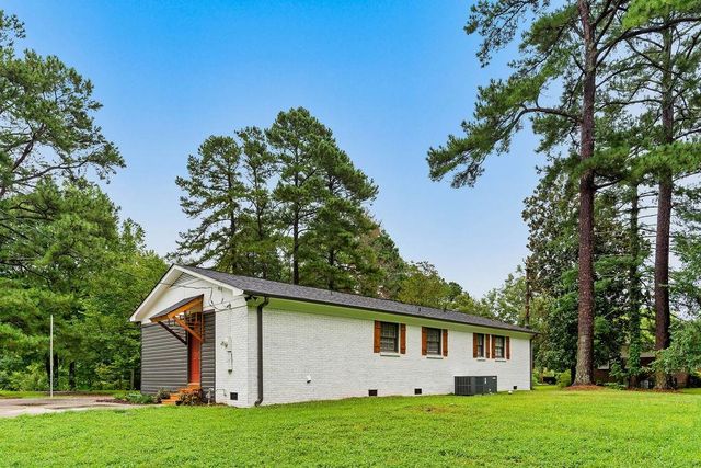 826 Webber Lake Rd, Union, SC 29379