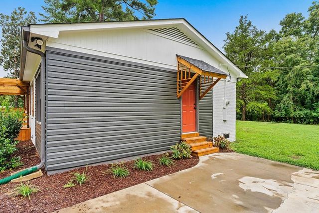 826 Webber Lake Rd, Union, SC 29379