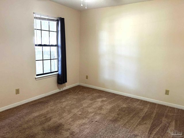 3251 Wythe Cir, Pensacola, FL 32504