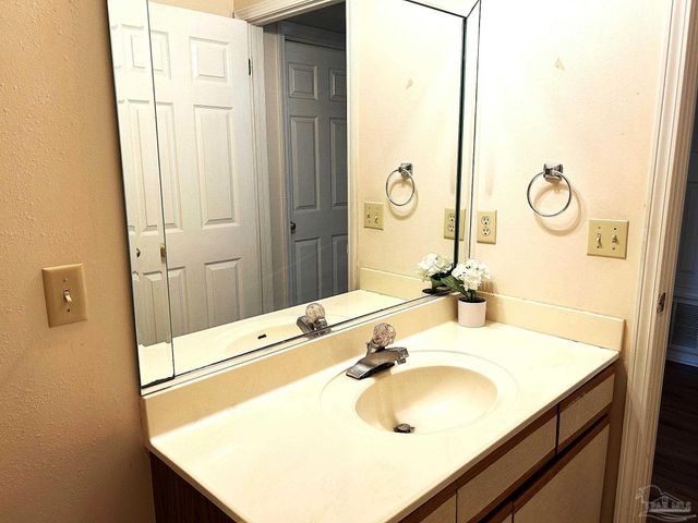 3251 Wythe Cir, Pensacola, FL 32504