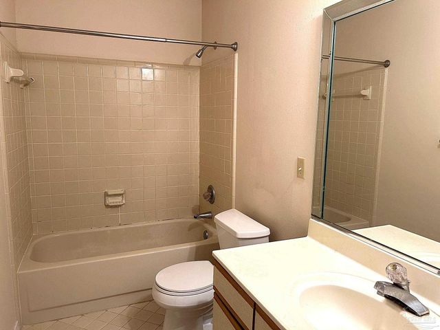 3251 Wythe Cir, Pensacola, FL 32504