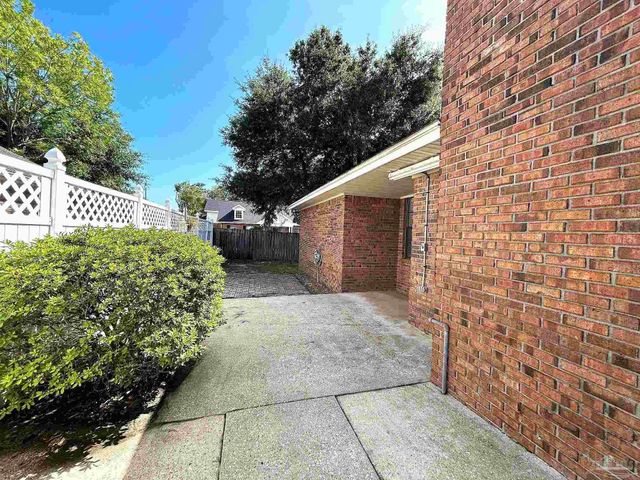 3251 Wythe Cir, Pensacola, FL 32504