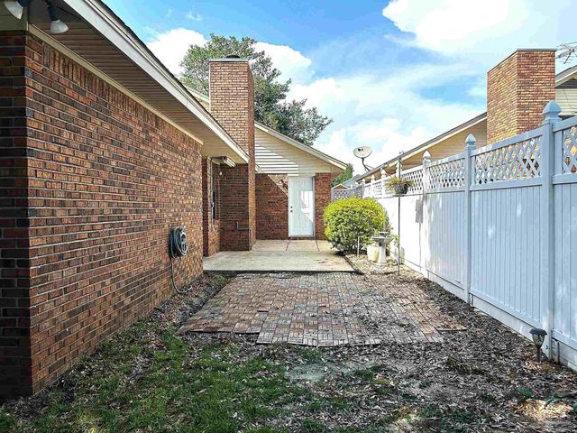 3251 Wythe Cir, Pensacola, FL 32504