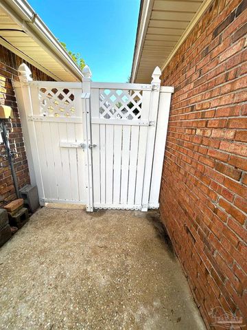 3251 Wythe Cir, Pensacola, FL 32504