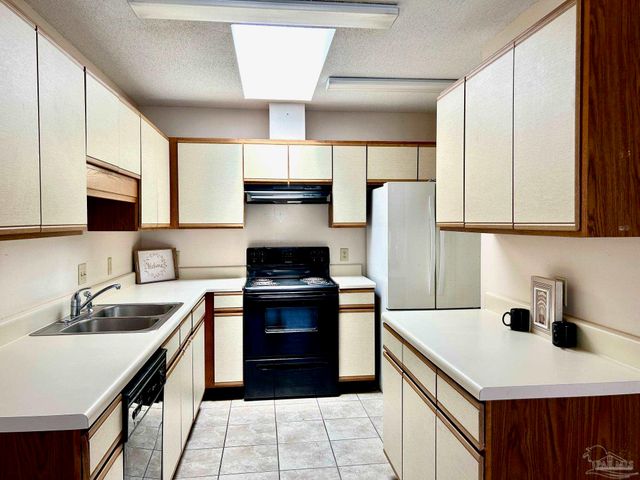3251 Wythe Cir, Pensacola, FL 32504