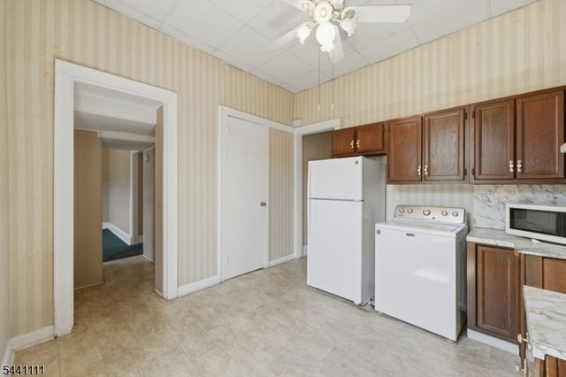 122 Avenue A, Bayonne City, NJ 07002