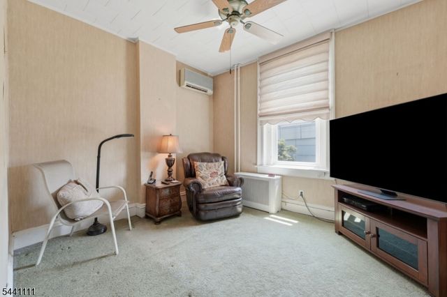 122 Avenue A, Bayonne City, NJ 07002