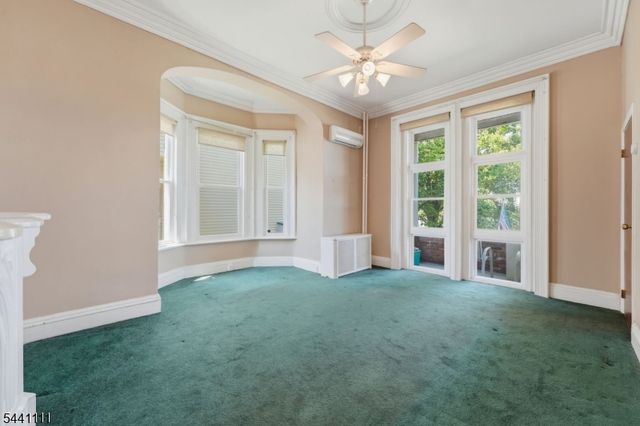 122 Avenue A, Bayonne City, NJ 07002