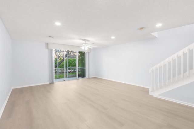 7107 Woodmont Way, Tamarac, FL 33321