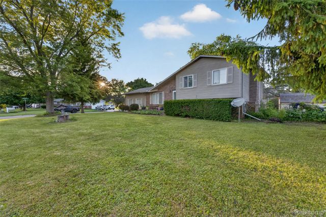2471 Valley Church Drive, Thetford Township, MI 48420