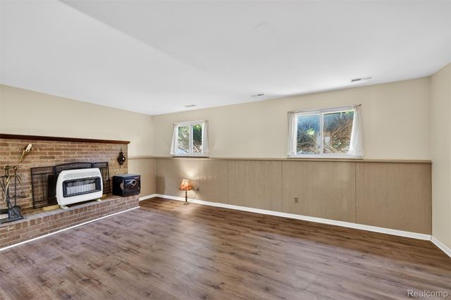 2471 Valley Church Drive, Thetford Township, MI 48420