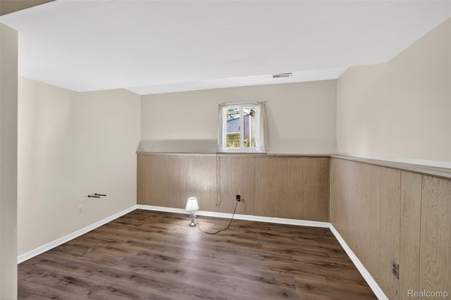 2471 Valley Church Drive, Thetford Township, MI 48420