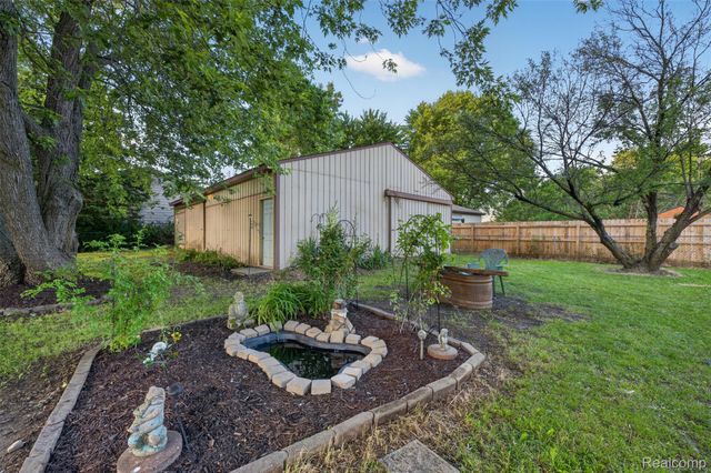 2471 Valley Church Drive, Thetford Township, MI 48420