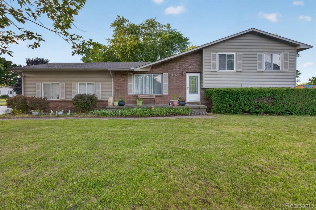2471 Valley Church Drive, Thetford Township, MI 48420