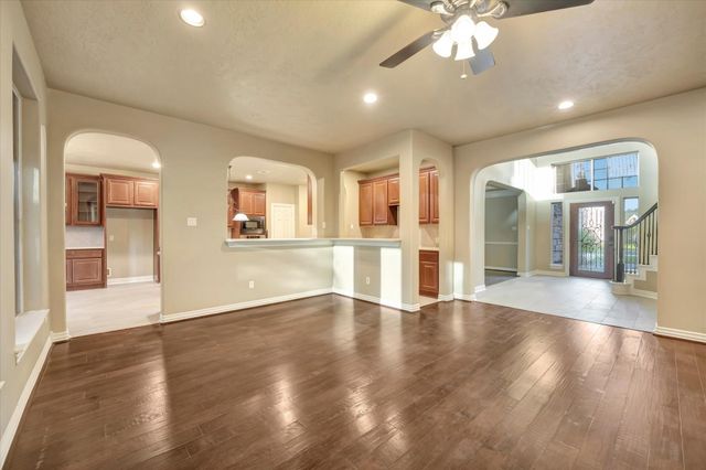 2515 Montclair Court, League City, TX 77573
