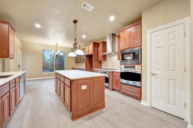 2515 Montclair Court, League City, TX 77573