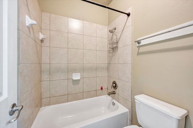 2515 Montclair Court, League City, TX 77573