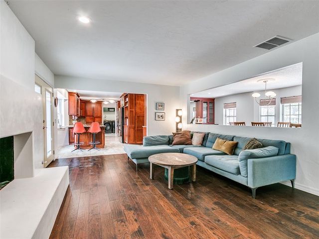 5924 Tiffany Circle, Oklahoma City, OK 73132